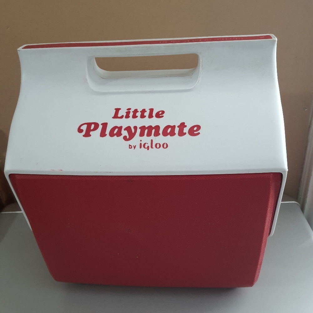 IGLOO 'Little Playmate' cooler